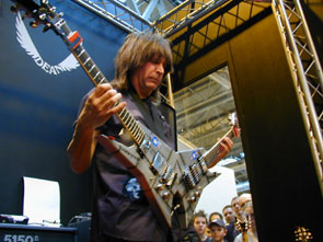 Michael Angelo - A Show Stopper